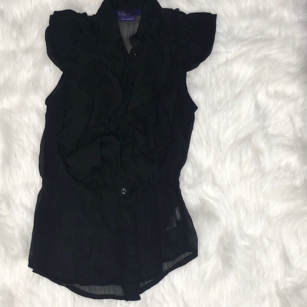 Sleeveless Blouse